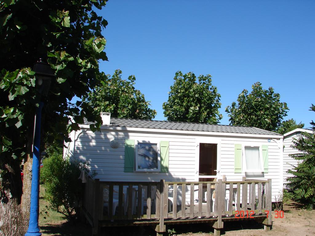 Camping Barataud Saint-Denis-d'Oleron Exterior photo