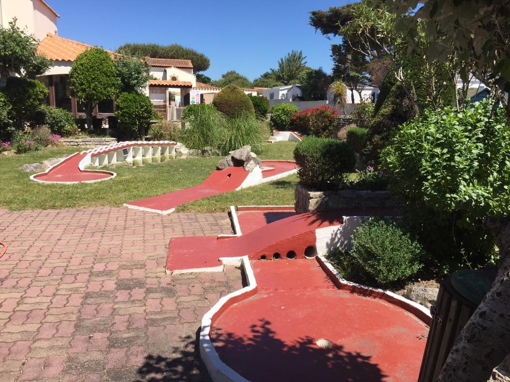 Camping Barataud Saint-Denis-d'Oleron Exterior photo